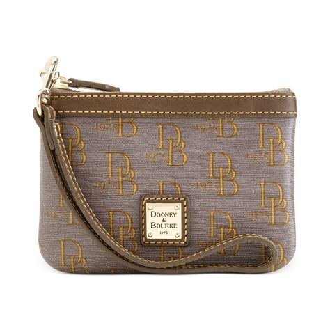 dooney and bourke outlet wristlet.